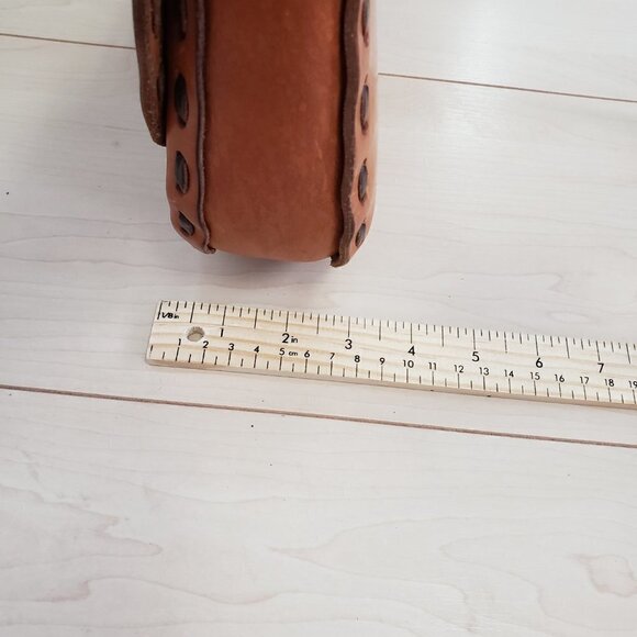 Vintage Hand Tooled Genuine Leather Purse Flower Design Caramel Colour C… - Picture 10 of 12